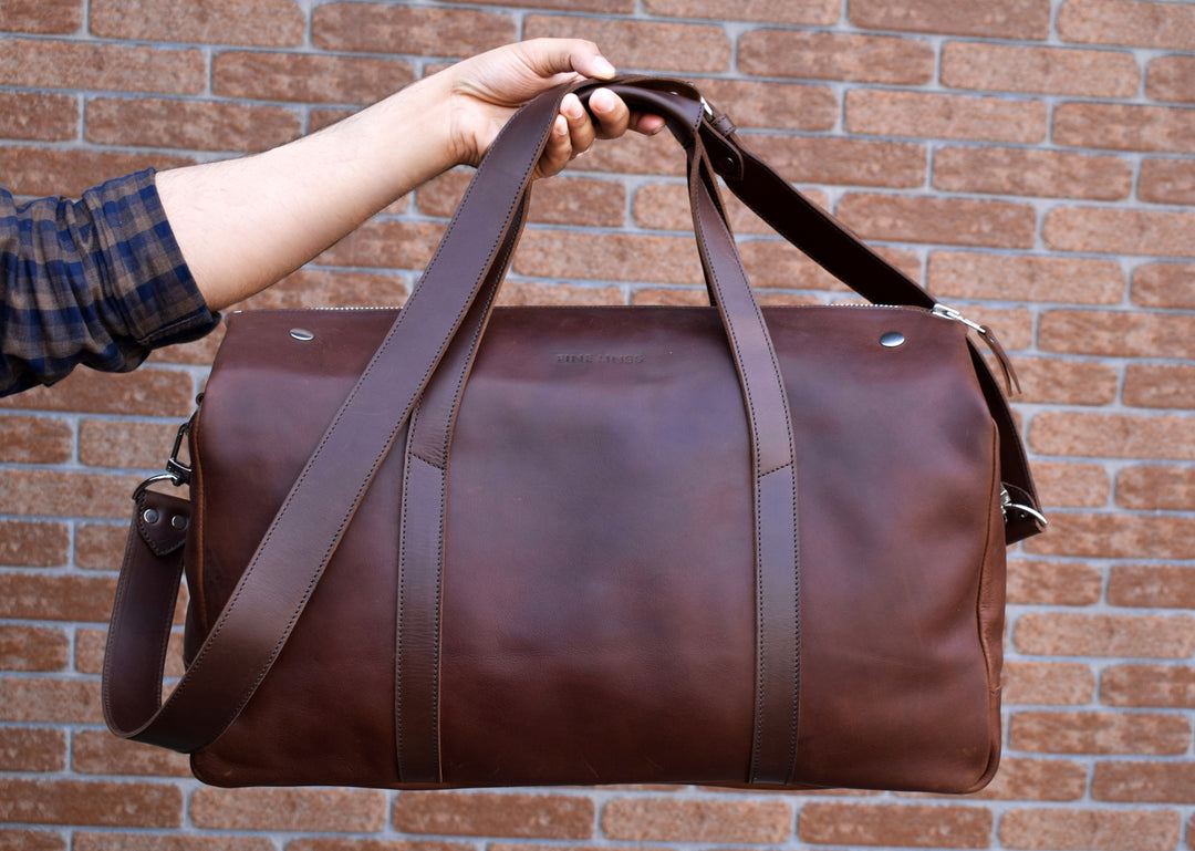 What Are the Characteristics of High-Quality Leather Bags?