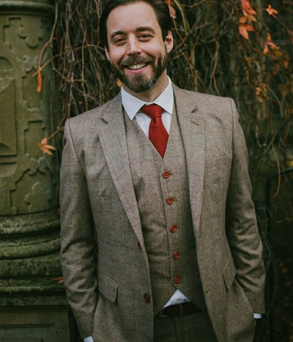 Houndstooth Suits: Classy or too vintage?