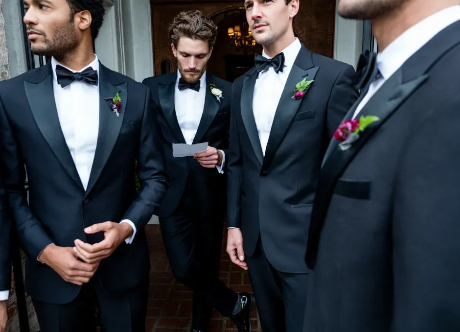 When Should I Choose a Tie or a Bow Tie as an Accessory?