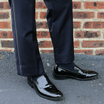 Can You Wear Tuxedo Shoes with a Suit?