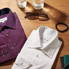 What Makes a Men's Dress Shirt Different from a Casual Shirt?