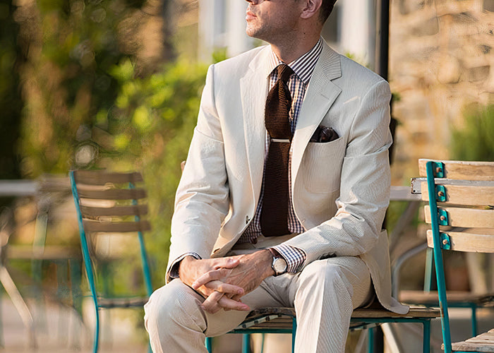 Tips for wearing a seersucker suit in hot weather?