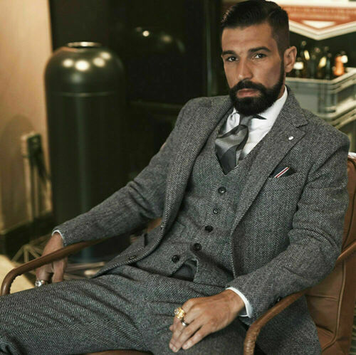 The Warmth and Style of Men's Wool Suits