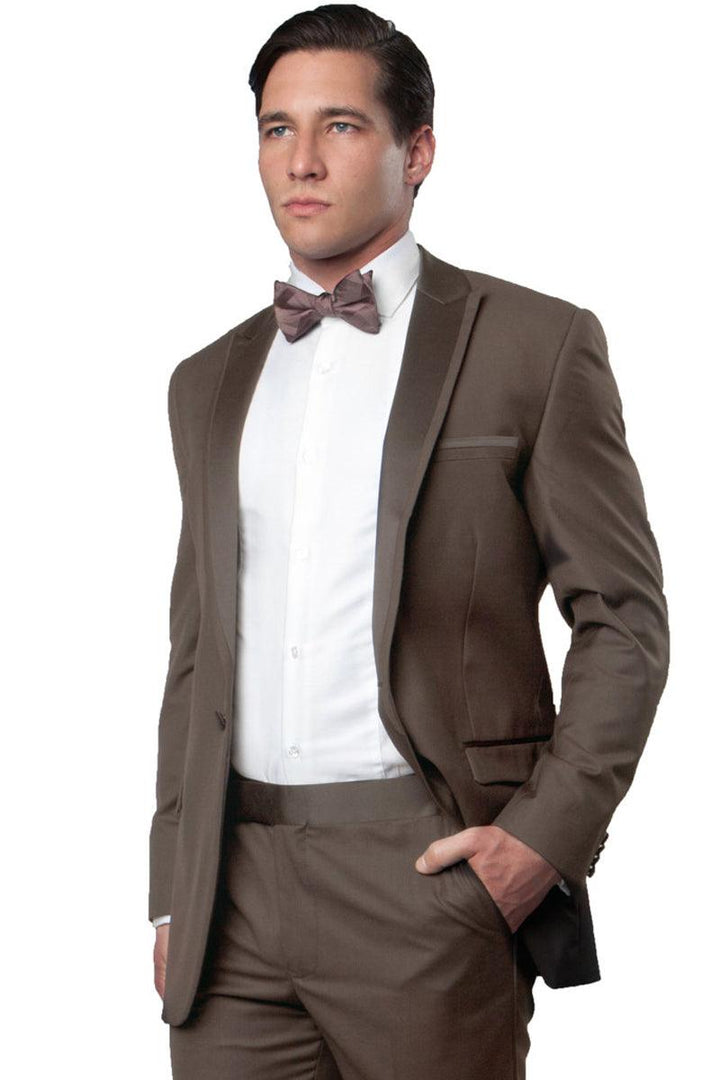 "Bryan Michaels Men's Champagne Slim Fit Tuxedo w/ Satin Peak Lapel Trim" - Elegant Mensattire